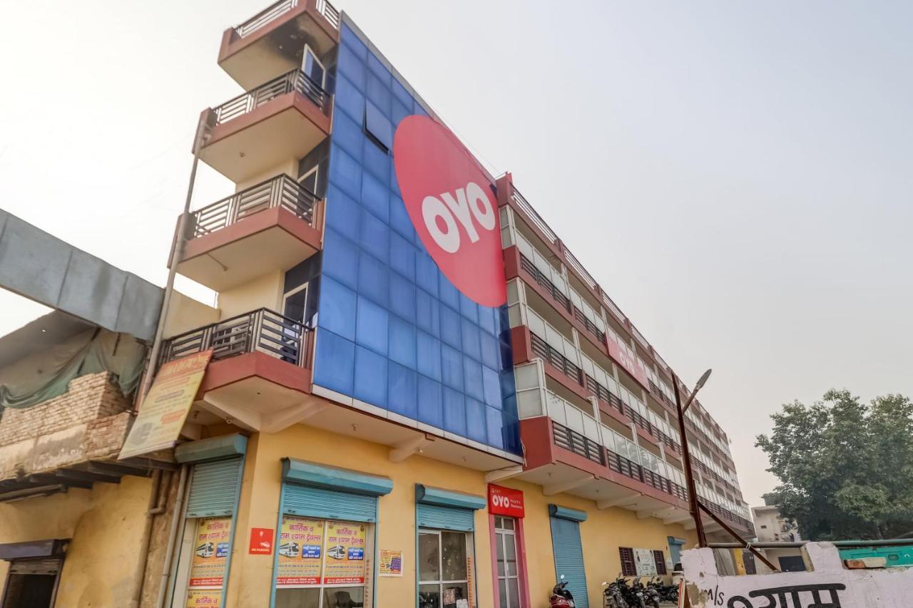 גורגאון Oyo Hotel R K Residency מראה חיצוני תמונה